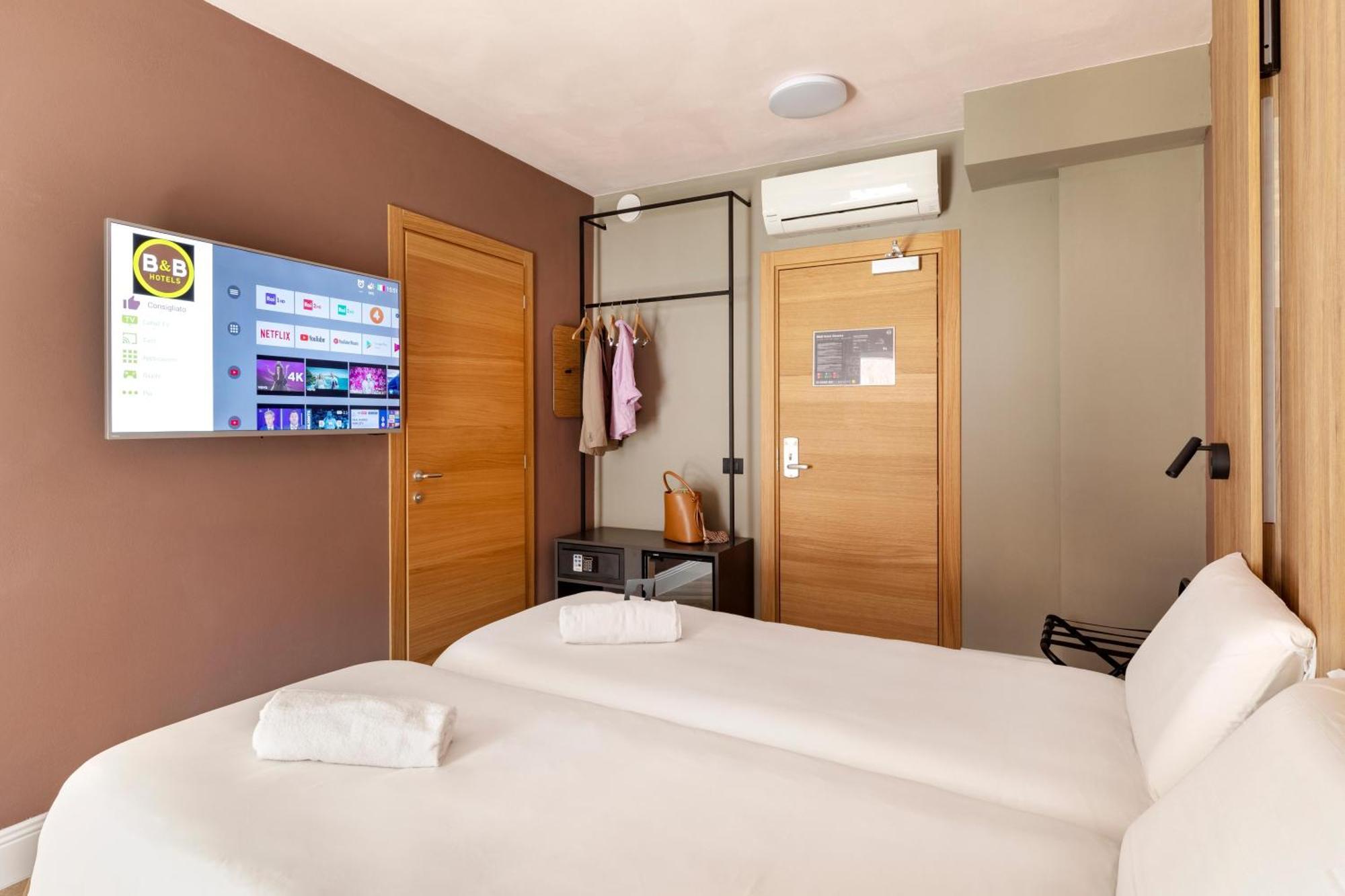 Center Hotel